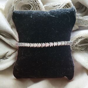 7.25" Cubic Zirconia Silver Plated Tennis Bracelet With Box Clasp J1